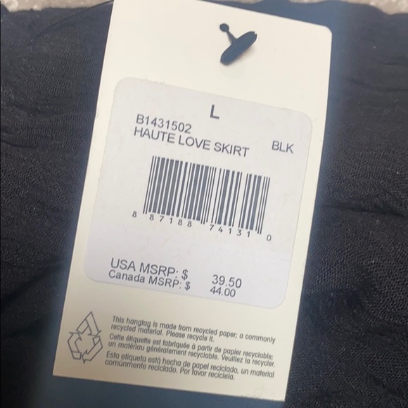 NWT Volcom black gauzy mini skirt - Picture 4 of 5